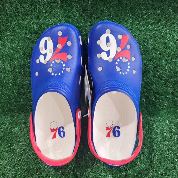 Crocs NBA Philadelphia 76ers Classic Clogs Mens 208901-100 - Picture 3 of 4